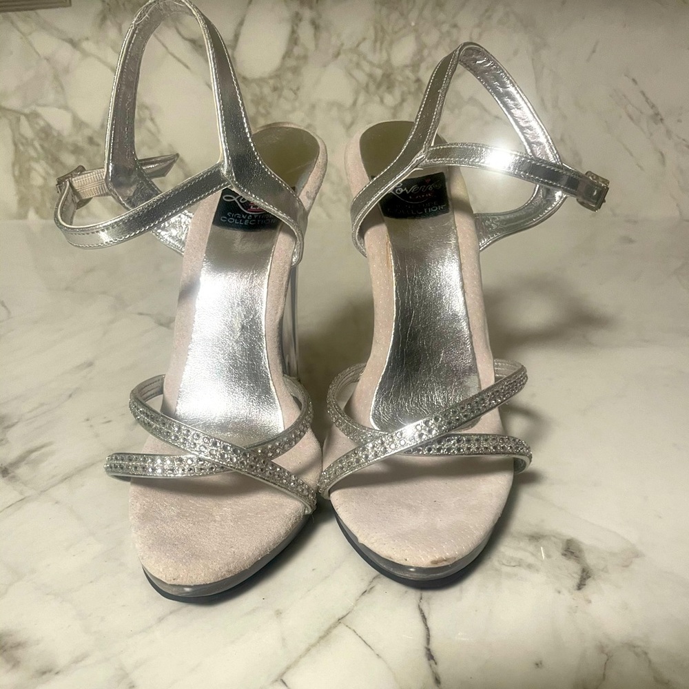 Lovers Lane heels size 8